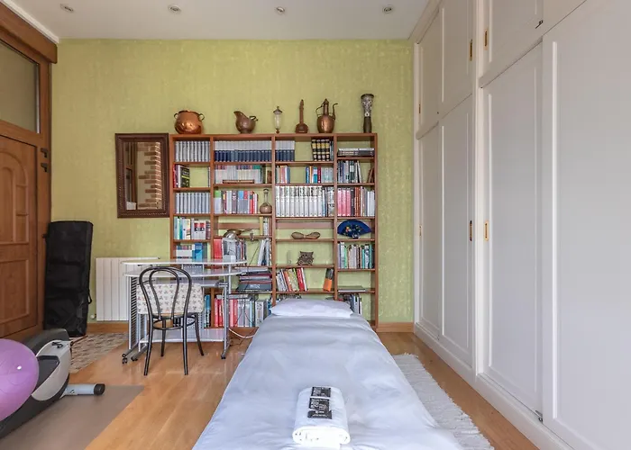 Ganburu Apartment By People Rentals