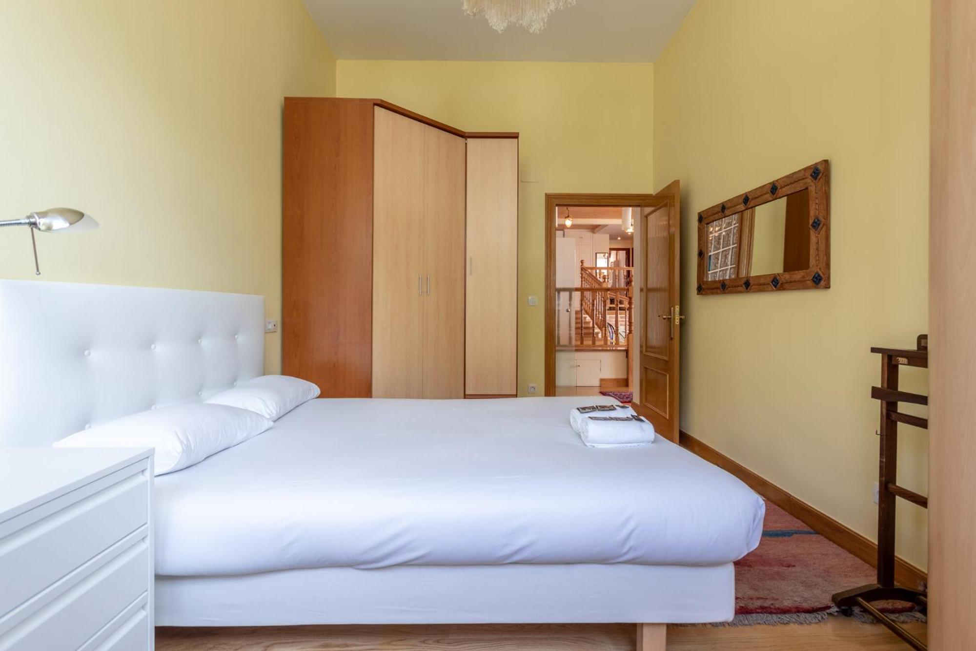 Apartment Ganburu By People Bilbao